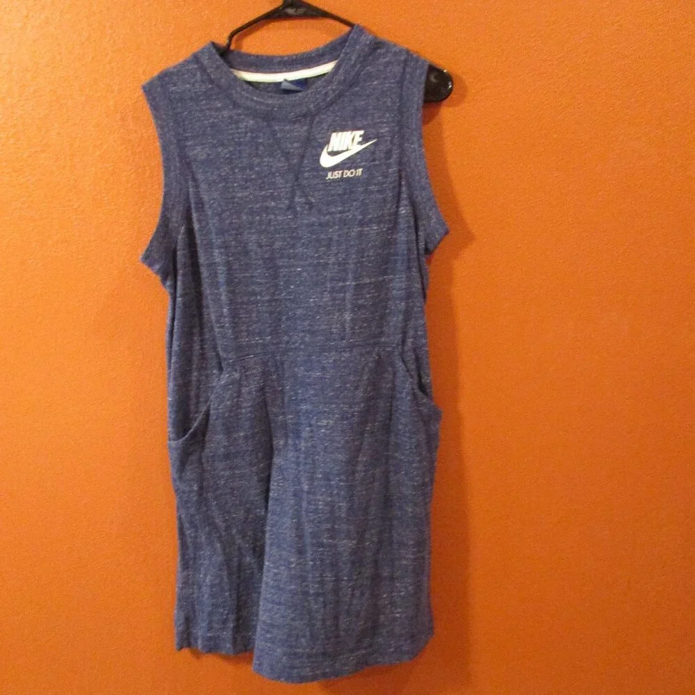 Nike Dress Woman Large Blue White Sleeveless Outdoor Athletic Tennis Sport Dress